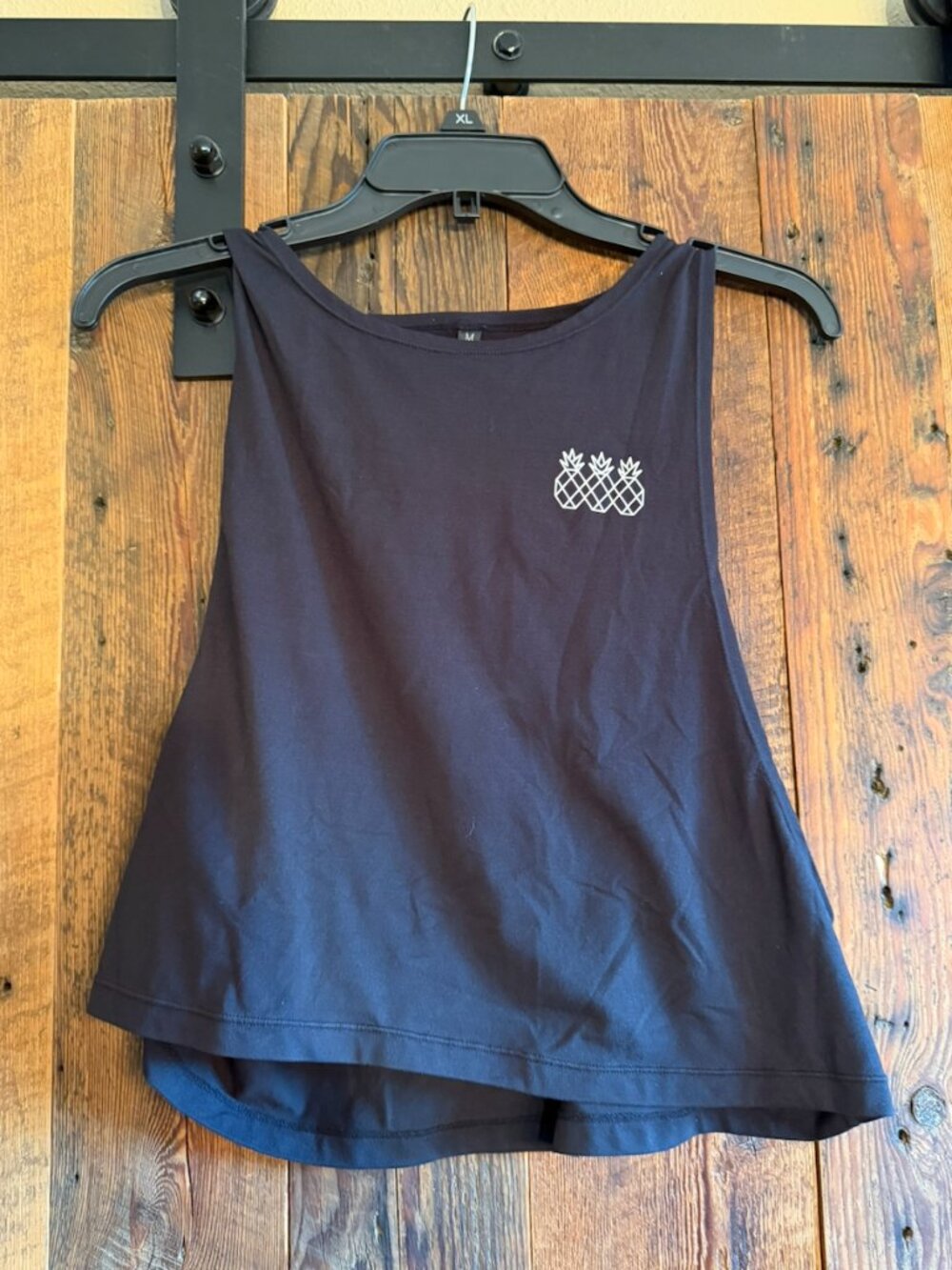 Tres Piñas Loose Flowy Crop Tank - Black - Size M